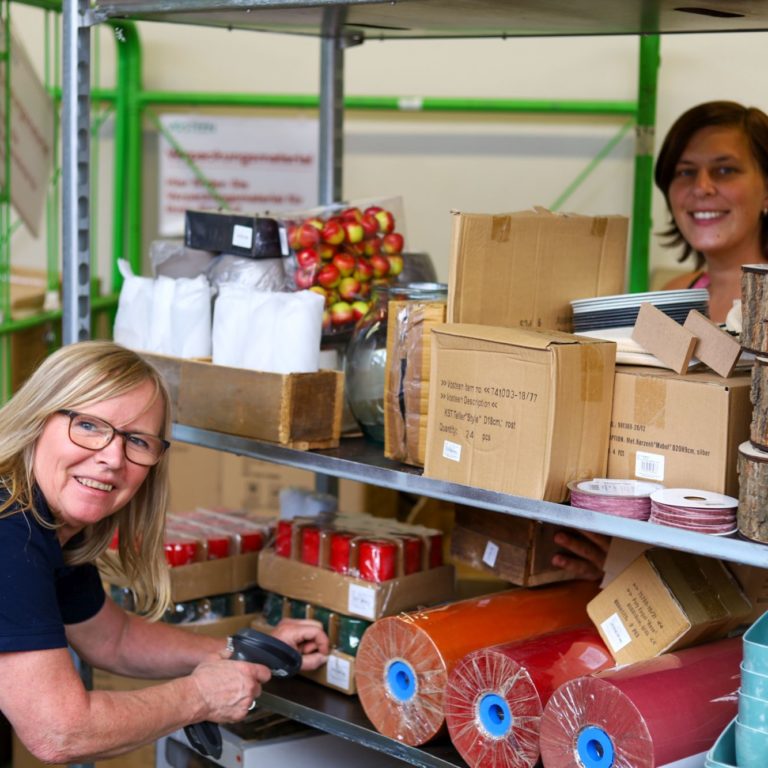 Vosteen • Floristenbedarf • Tropical Christmas: Review of Creativ in-house exhibition in September 2022 51 creativ-hausmesse-september-2022_impressionen-23