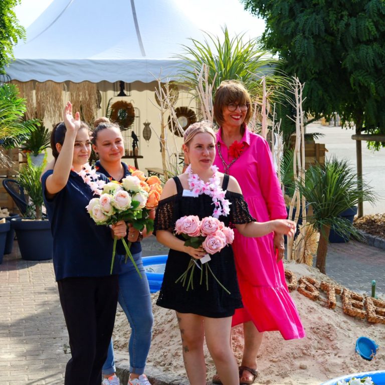 Vosteen • Floristenbedarf • Tropical Christmas: Review of Creativ in-house exhibition in September 2022 45 creativ-hausmesse-september-2022_impressionen-28