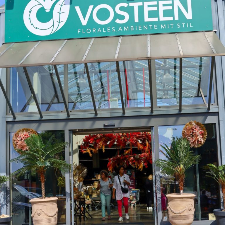 Vosteen • Floristenbedarf • Tropical Christmas: Review of Creativ in-house exhibition in September 2022 8 creativ-hausmesse-september-2022_impressionen-65