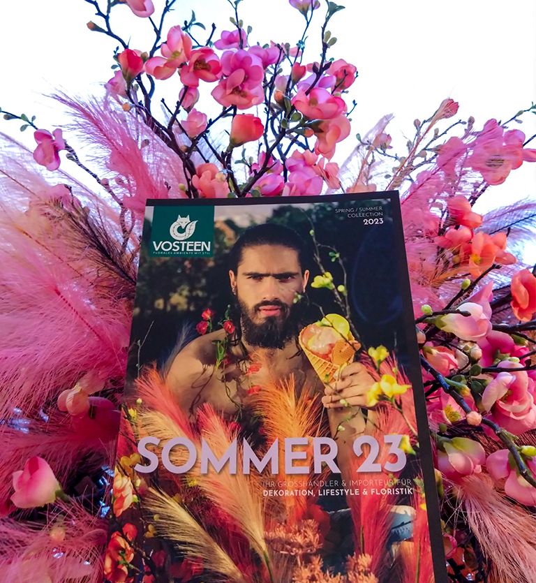 Vosteen • Floristenbedarf • "Summer 23" is coming to you: Our new catalog is ready 1 Katalog "Sommer 23" von Vosteen