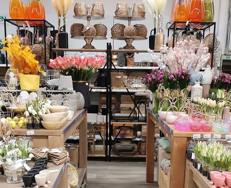 Vosteen • Floristenbedarf • standort nordbayern coon lifestyle blumenmarkt kachel landscape