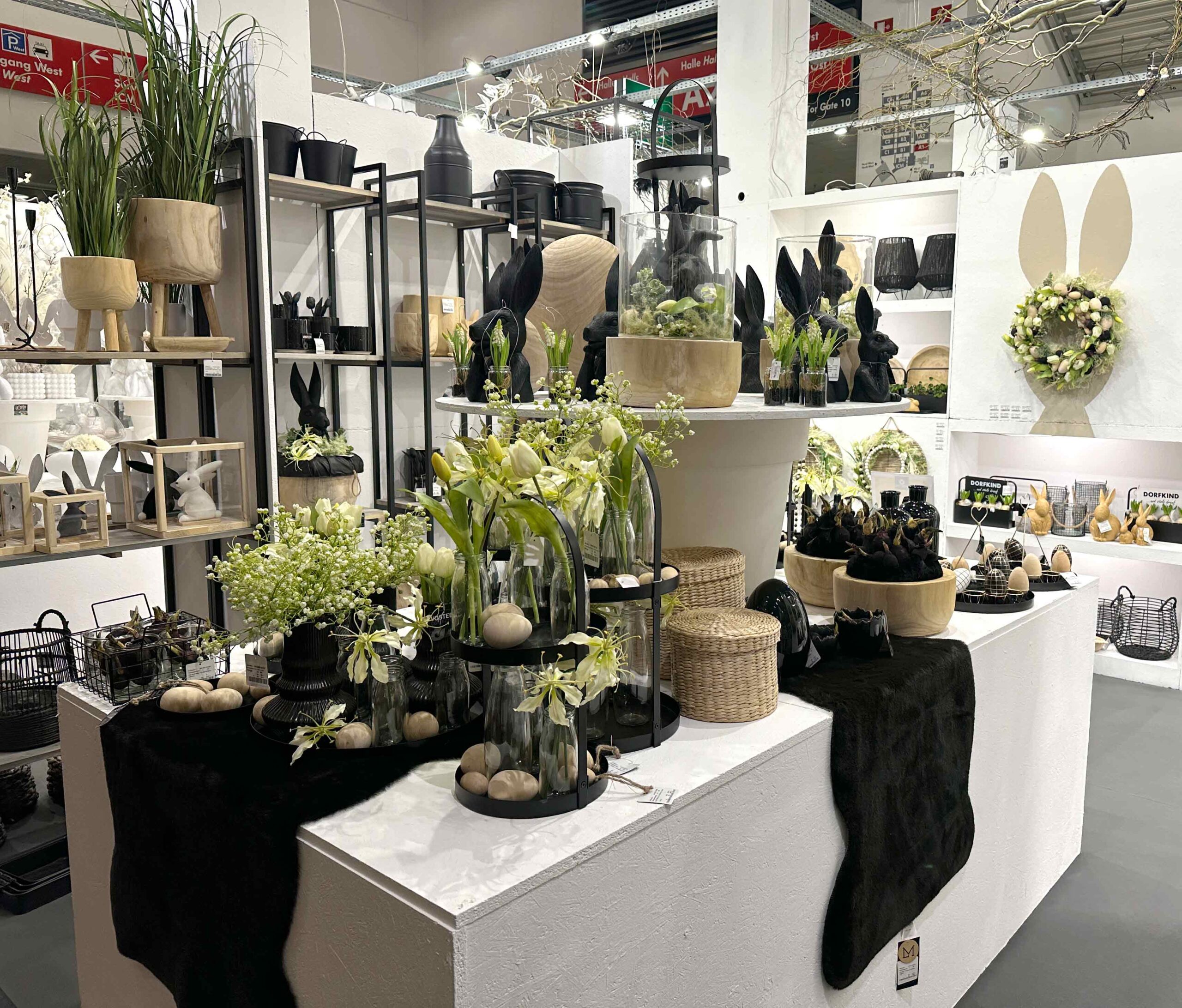 Vosteen • Floristenbedarf • Impressive Trendset trade fair in Munich and preview of the Nordstil trade fair in Hamburg! 26 Vosteen • Floristenbedarf • vosteen messe trendset 2024 18 scaled