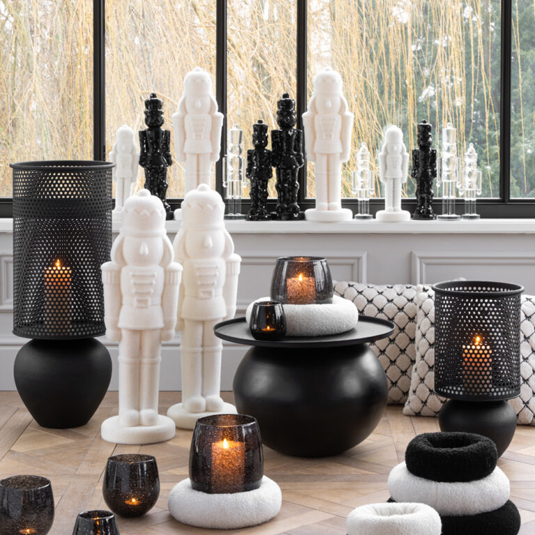 Vosteen • Floristenbedarf • Showroom 45 X-Mas & Winterr 2026