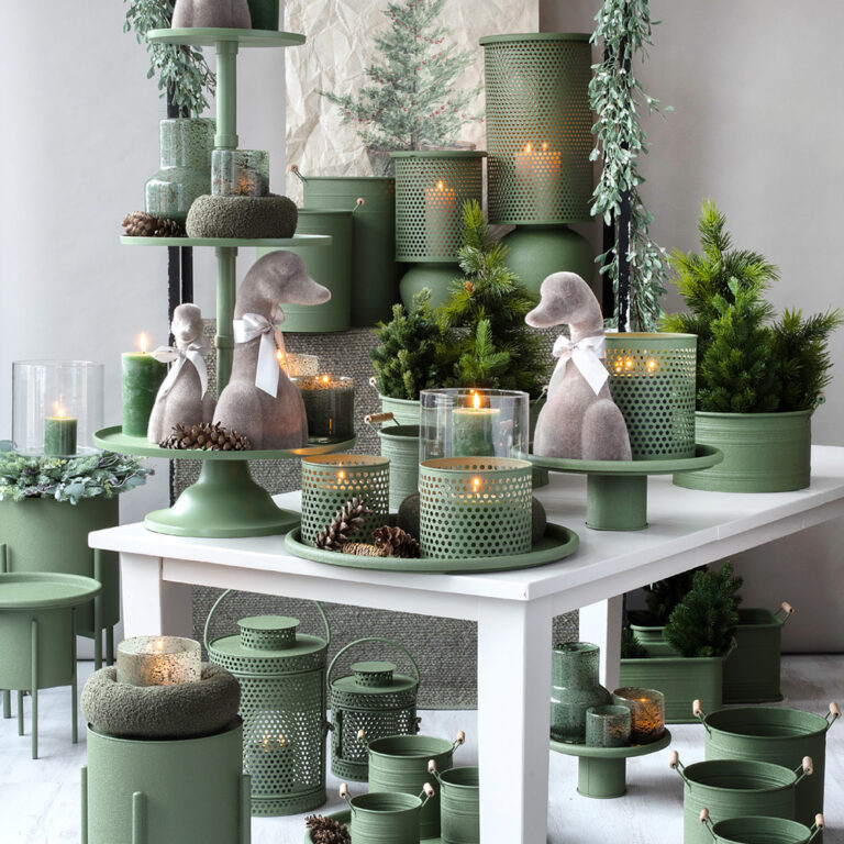 Vosteen • Floristenbedarf • Showroom 43 X-Mas & Winterr 2026